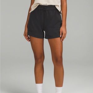 Lululemon Softstreme High Rise Shorts 4” Black 6